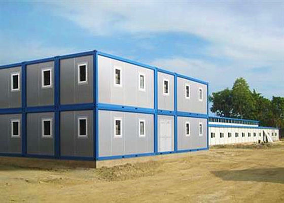 China Twee Huizen van de Verhalen Modulaire Container Blauw en Grijs met Één Glijdend Venster fabriek